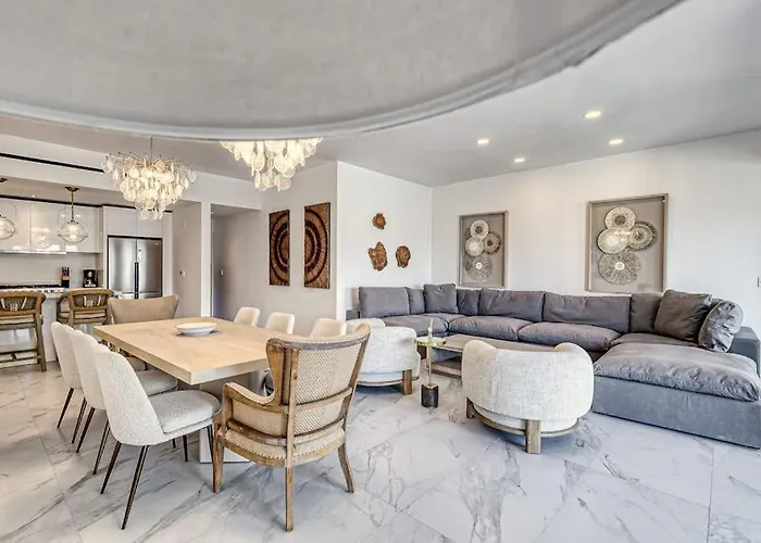 Spacious Luxury With Ocean Views, Pool And Steps To Playa El Medano Ferienhaus Cabo San Lucas