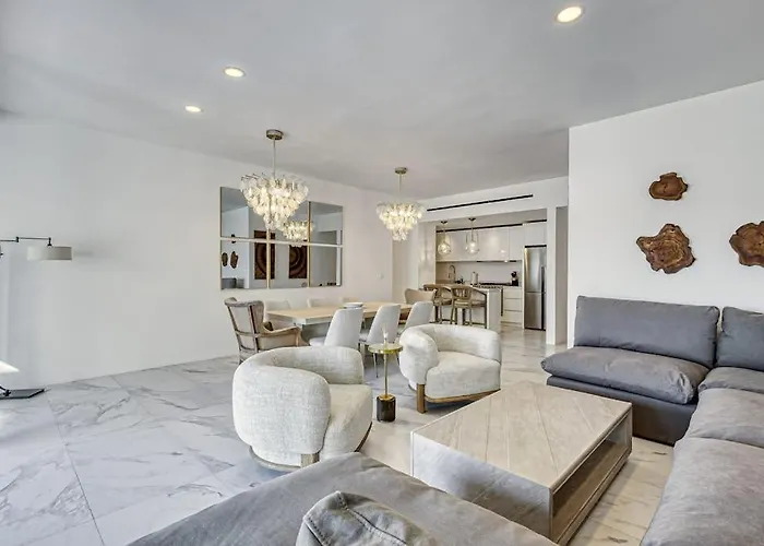 Ferienhaus Spacious Luxury With Ocean Views, Pool And Steps To Playa El Medano Cabo San Lucas