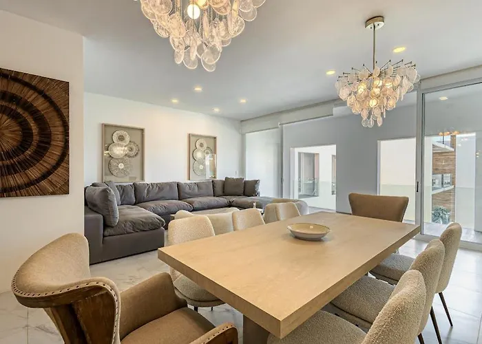 Spacious Luxury With Ocean Views, Pool And Steps To Playa El Medano