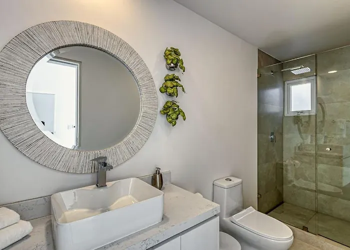 Spacious Luxury With Ocean Views, Pool And Steps To Playa El Medano Ferienhaus *