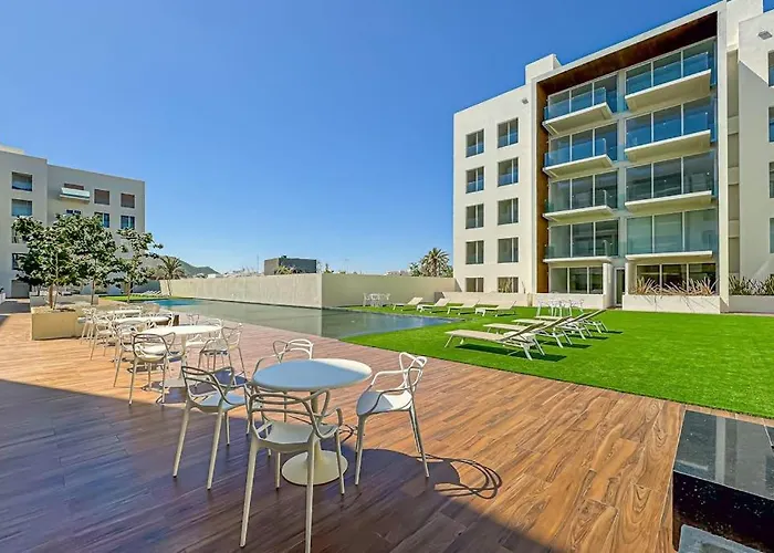 Ferienhaus Spacious Luxury With Ocean Views, Pool And Steps To Playa El Medano *